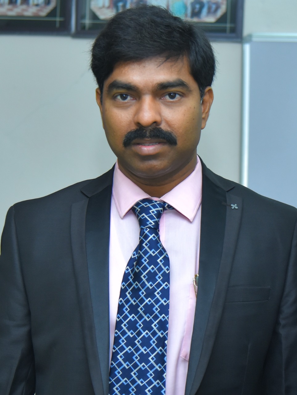 Dr. V Mohan